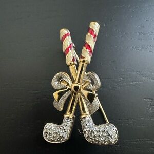 Women’s Christmas brooch